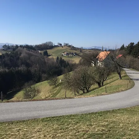 Apartment Ruheoase Lex - Vorm Derdiedaswohnen - Der Bauernhof Leutschach